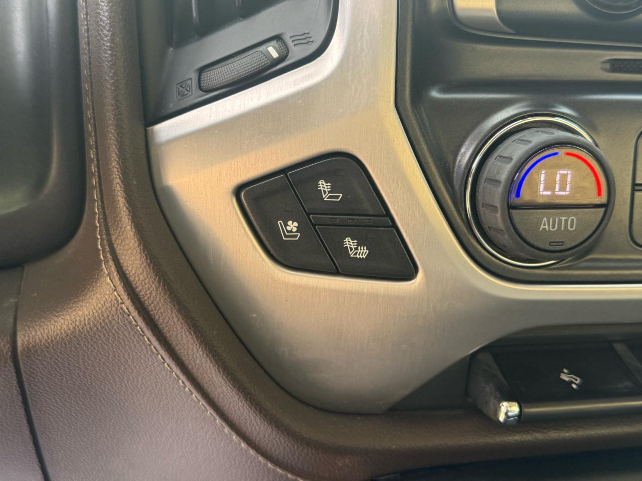 GMC Sierra 1500 4WD Crew Cab 143.5" SLT 2018