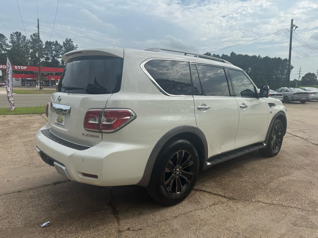 Nissan Armada 4x2 Platinum 2017