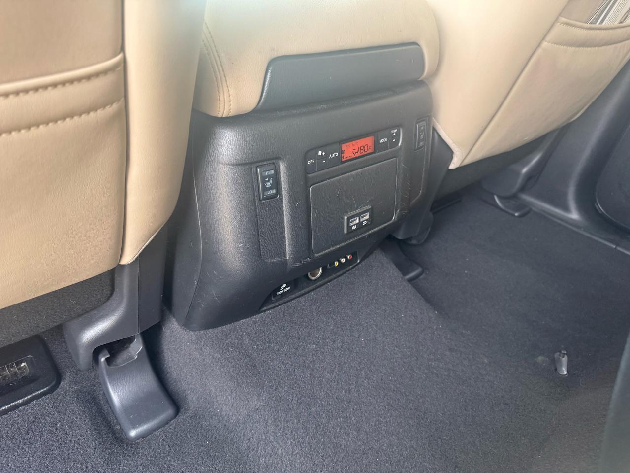 Nissan Armada 4x2 Platinum 2017