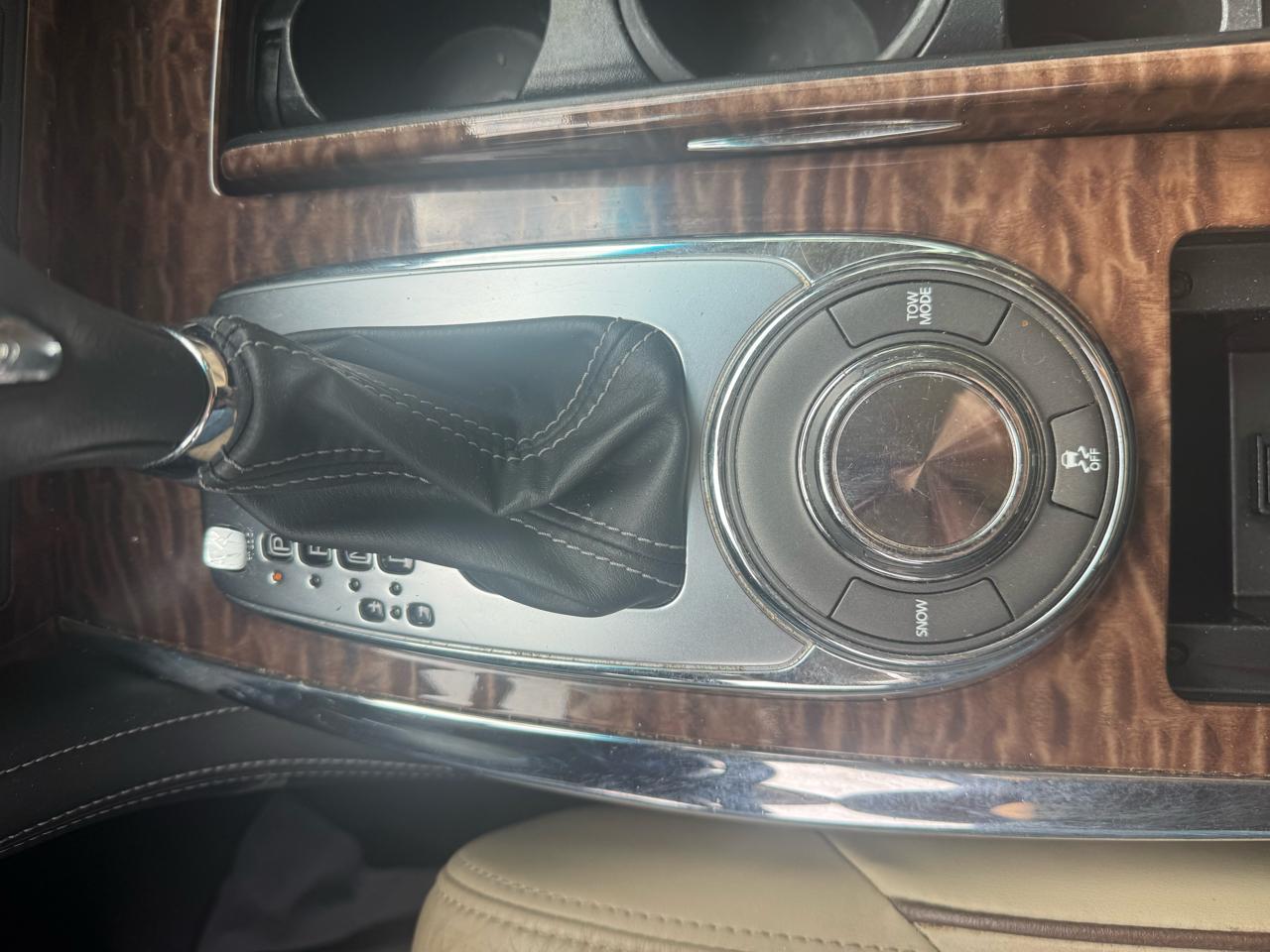 Nissan Armada 4x2 Platinum 2017