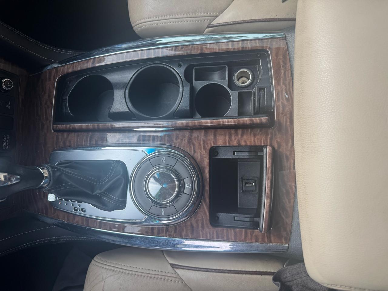 Nissan Armada 4x2 Platinum 2017