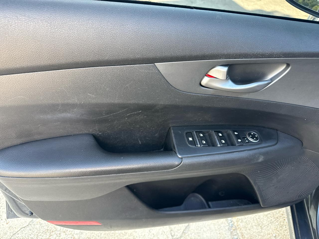 Kia Forte LXS IVT 2020