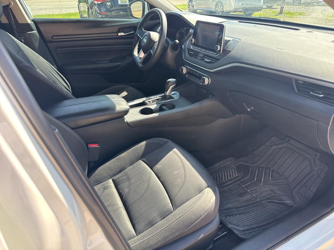 Nissan Altima 2.5 S Sedan 2020