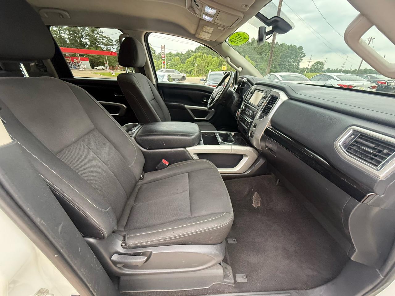 Nissan Titan 4x2 Crew Cab SV 2018