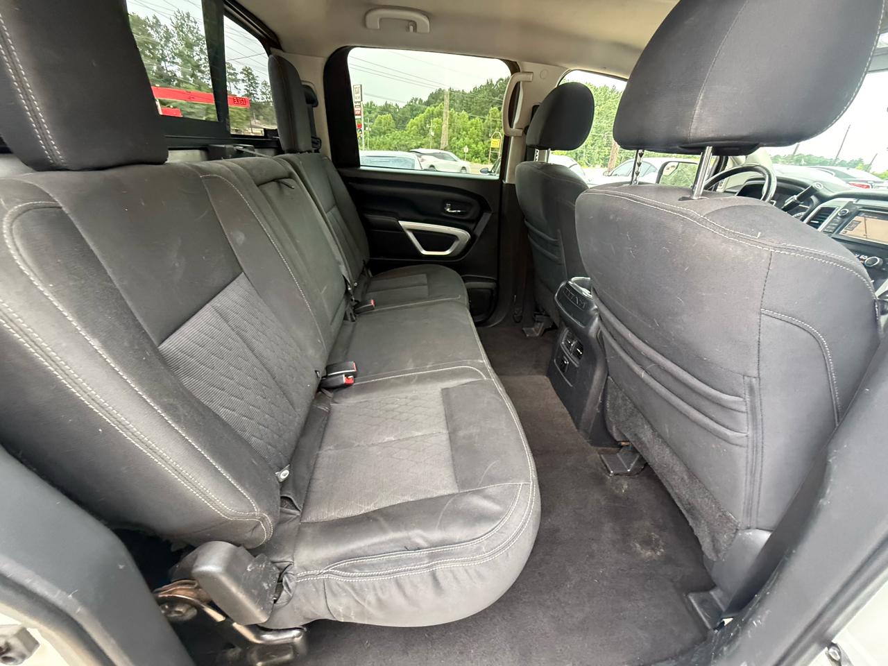 Nissan Titan 4x2 Crew Cab SV 2018