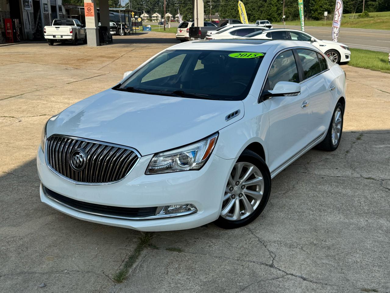 Buick LaCrosse 4dr Sdn Leather FWD 2015