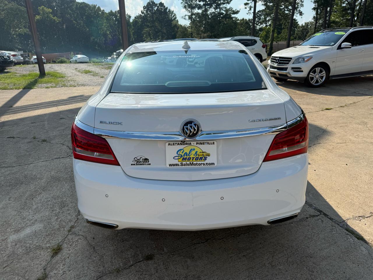 Buick LaCrosse 4dr Sdn Leather FWD 2015