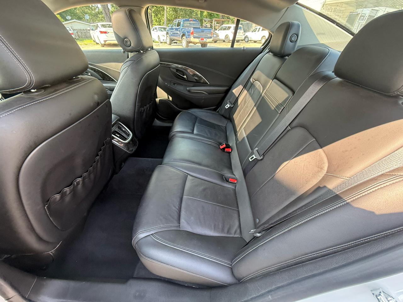 Buick LaCrosse 4dr Sdn Leather FWD 2015