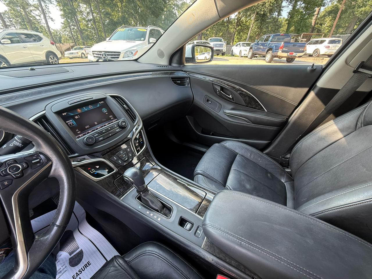 Buick LaCrosse 4dr Sdn Leather FWD 2015