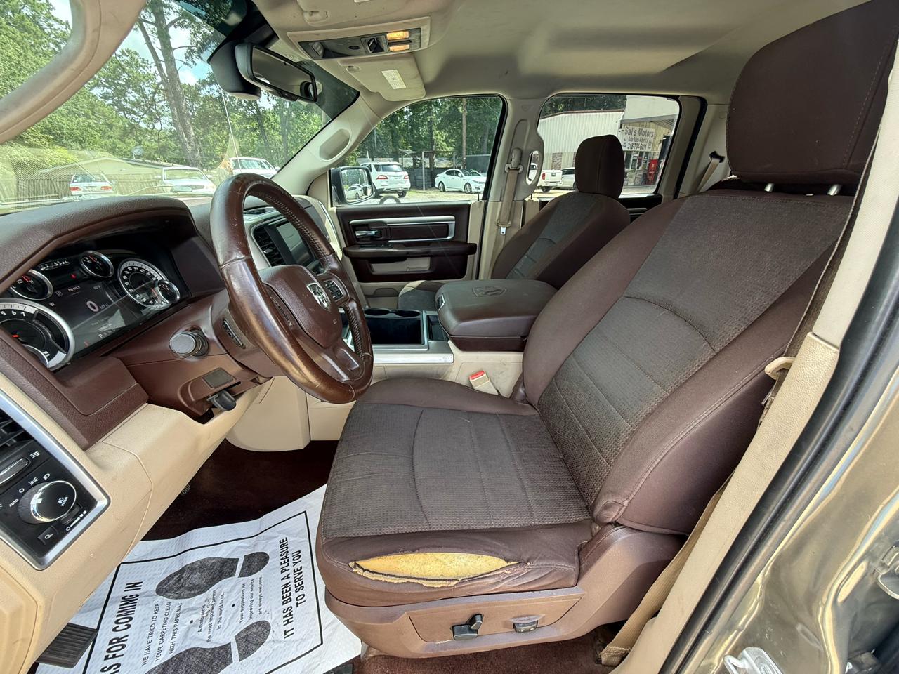 RAM 1500 2WD Crew Cab 140.5" Lone Star 2015