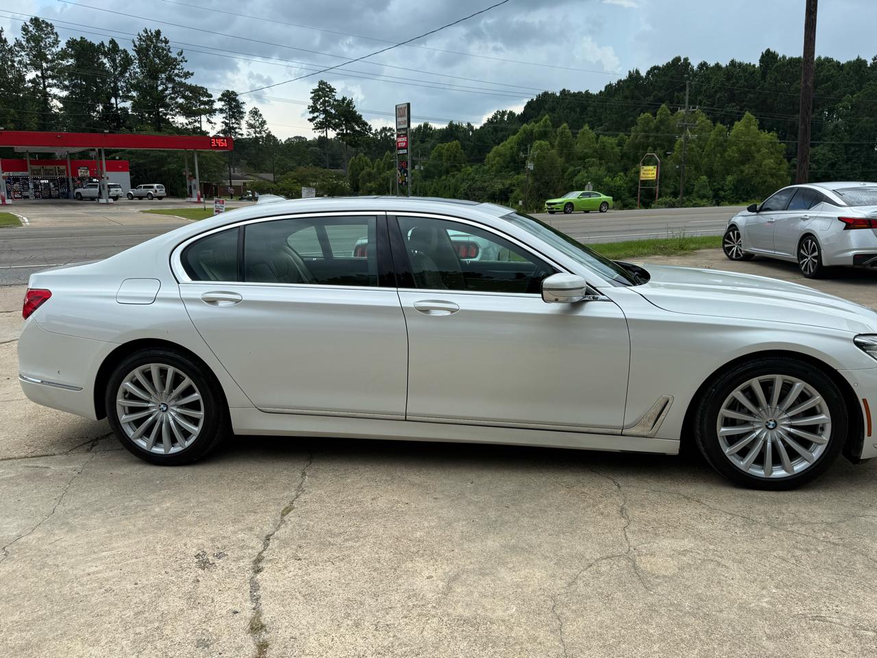 BMW 7 Series 740i Sedan 2017