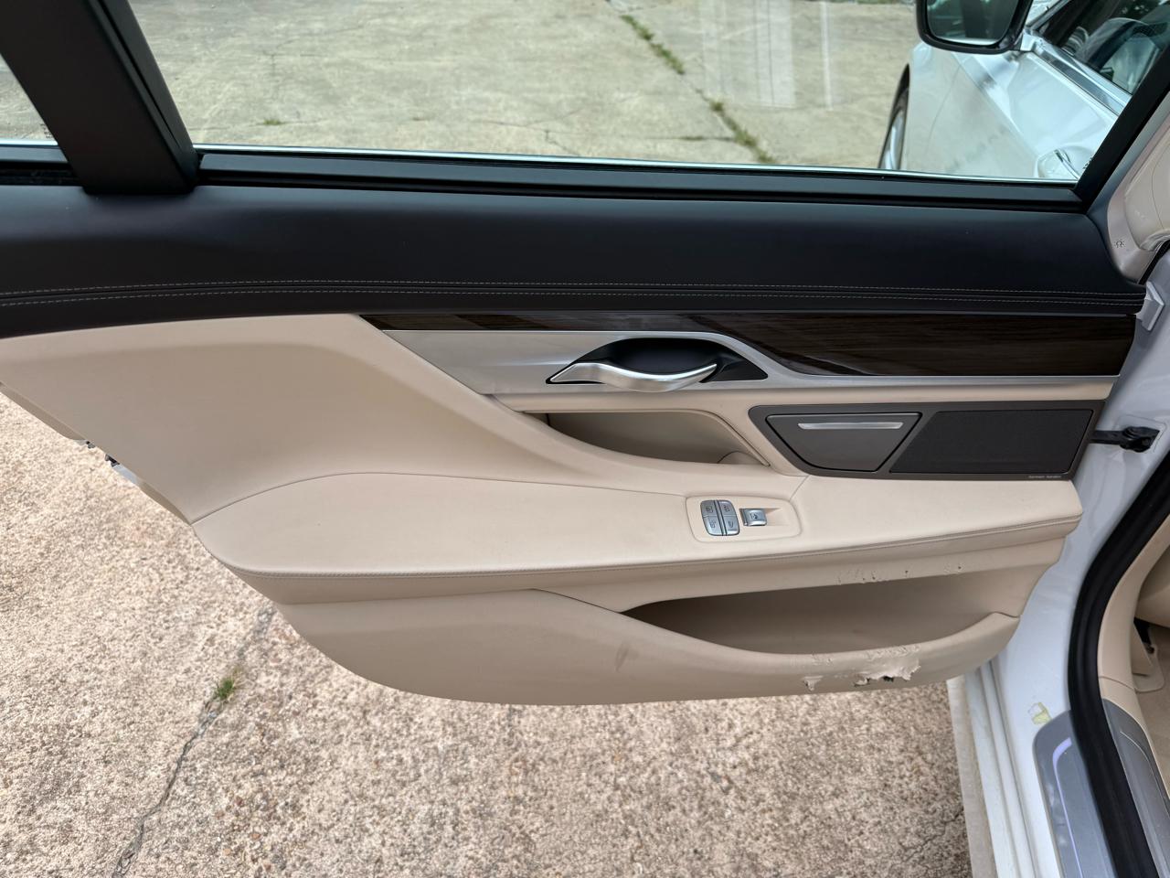 BMW 7 Series 740i Sedan 2017