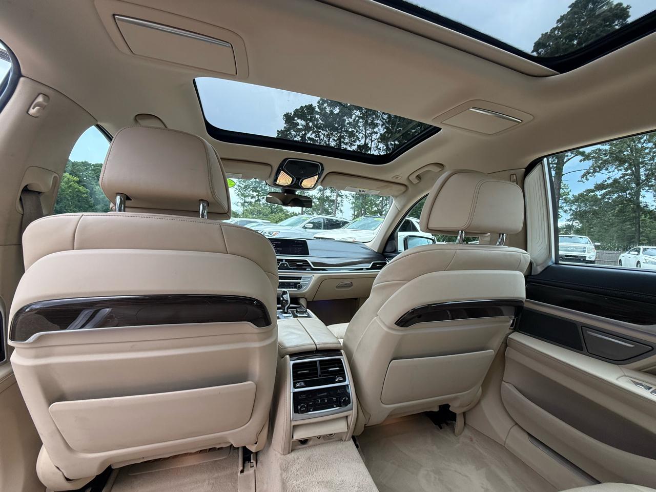BMW 7 Series 740i Sedan 2017