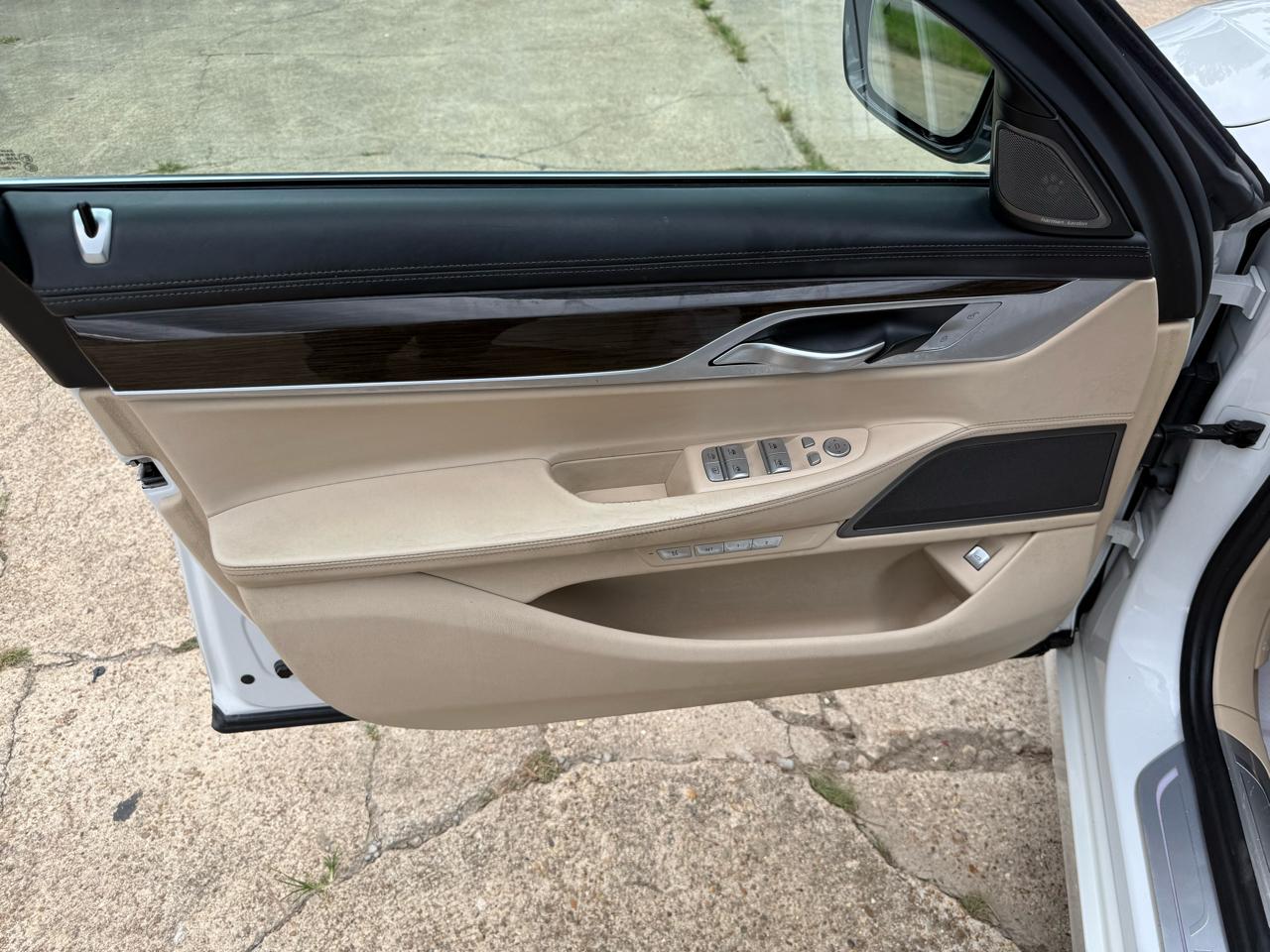 BMW 7 Series 740i Sedan 2017