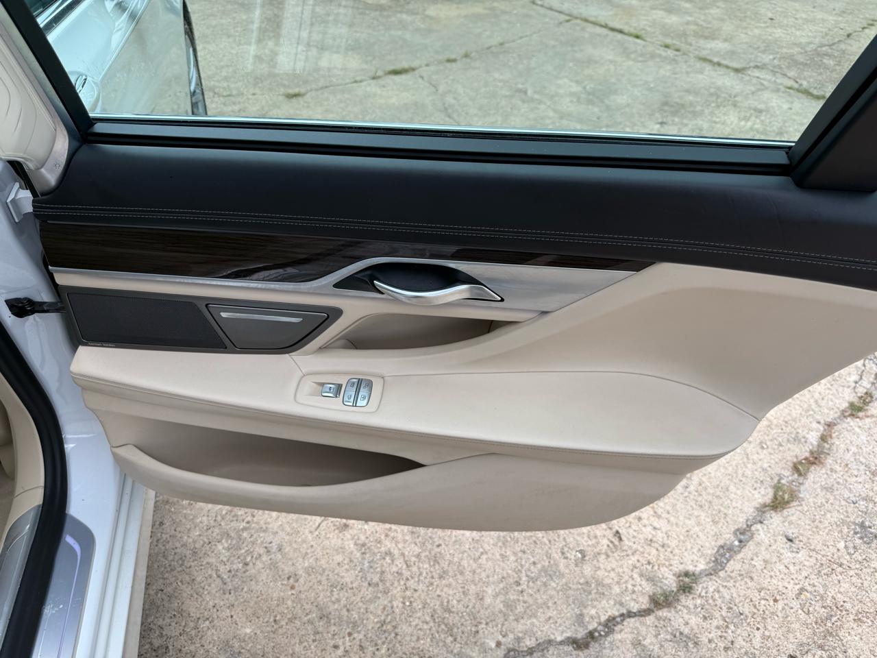 BMW 7 Series 740i Sedan 2017