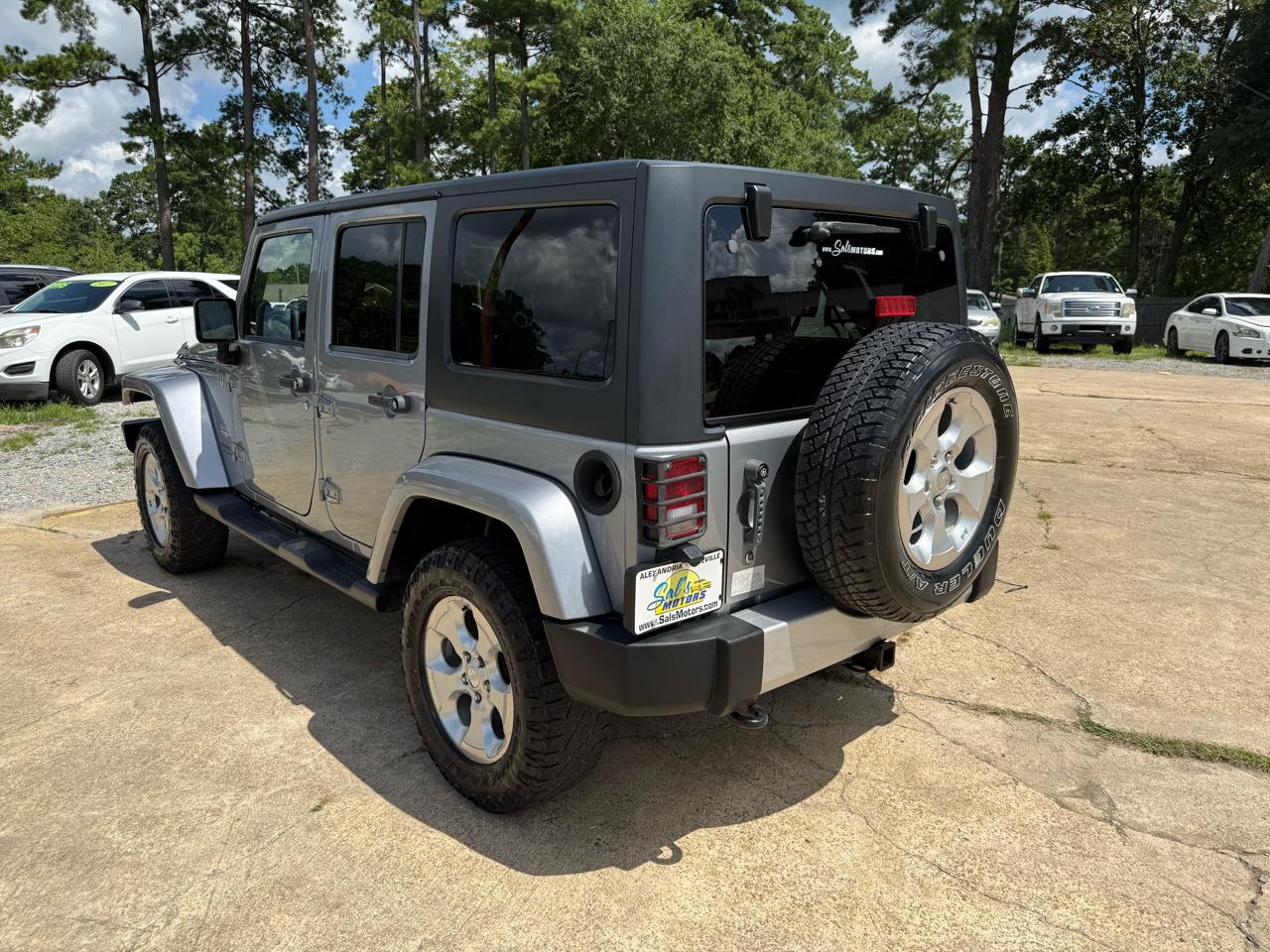 Jeep Wrangler Unlimited 4WD 4dr Sahara 2014