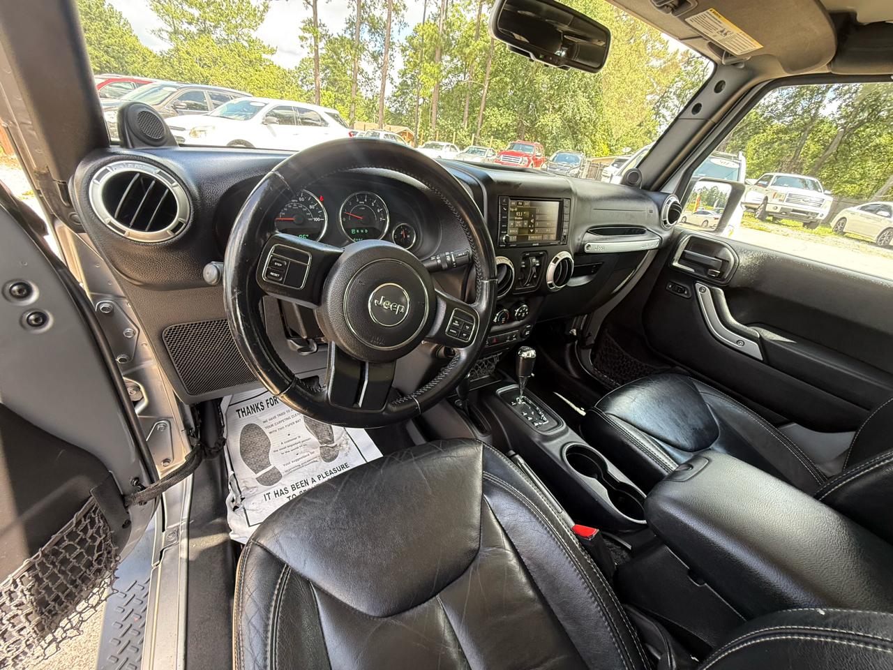 Jeep Wrangler Unlimited 4WD 4dr Sahara 2014