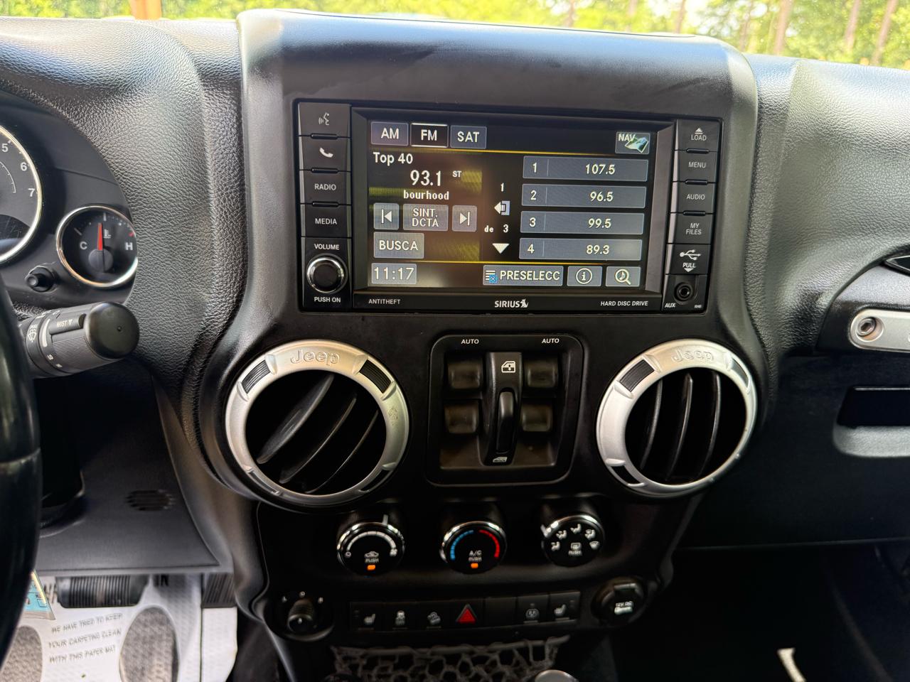 Jeep Wrangler Unlimited 4WD 4dr Sahara 2014