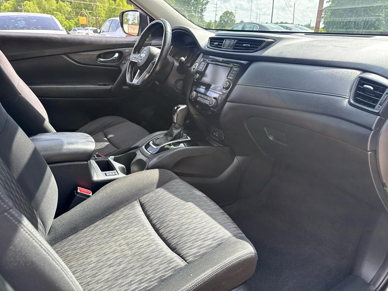Nissan Rogue FWD SV 2020