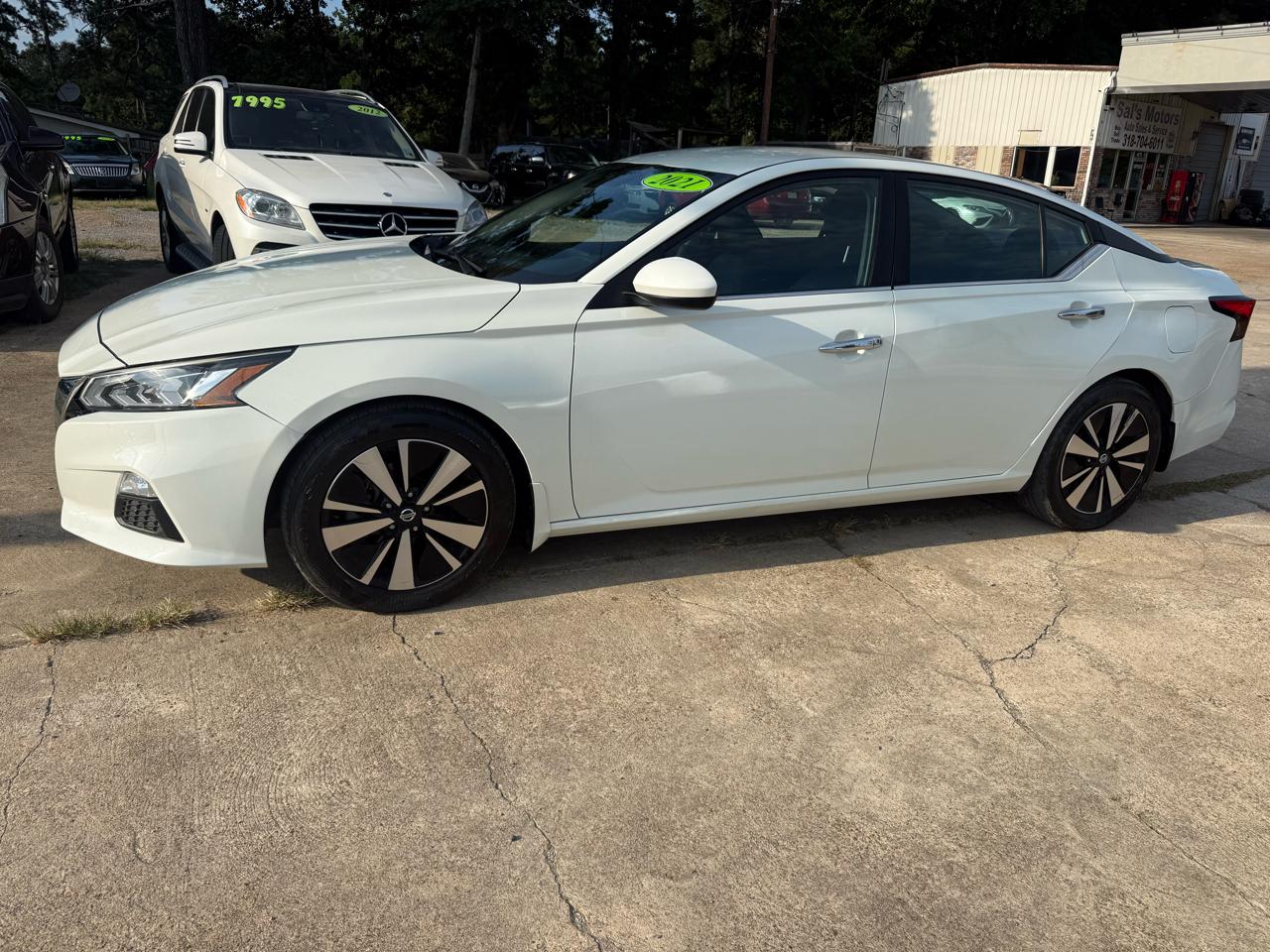 Nissan Altima 2.5 SV Sedan 2021