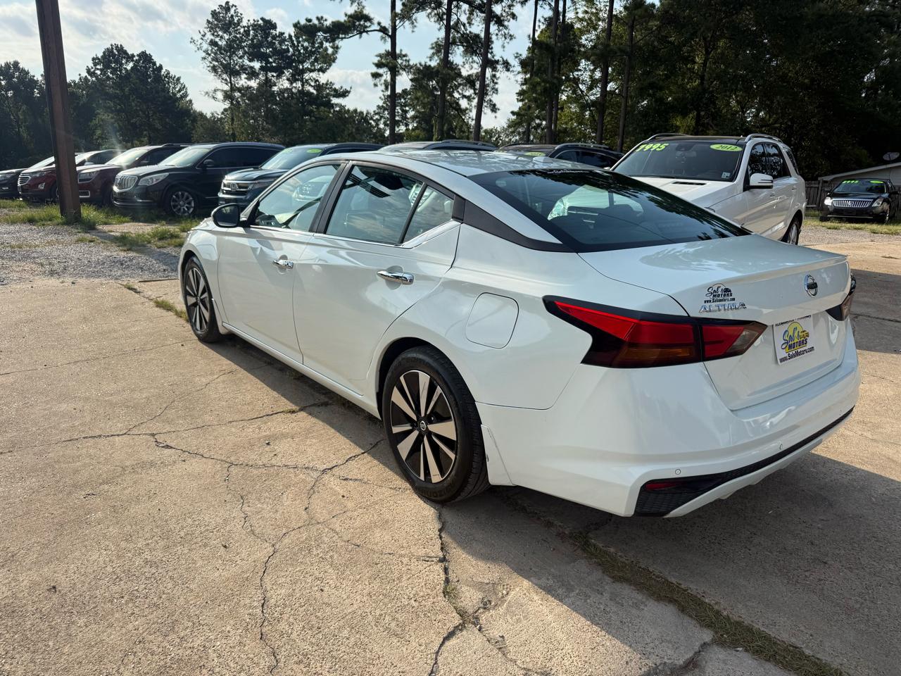 Nissan Altima 2.5 SV Sedan 2021