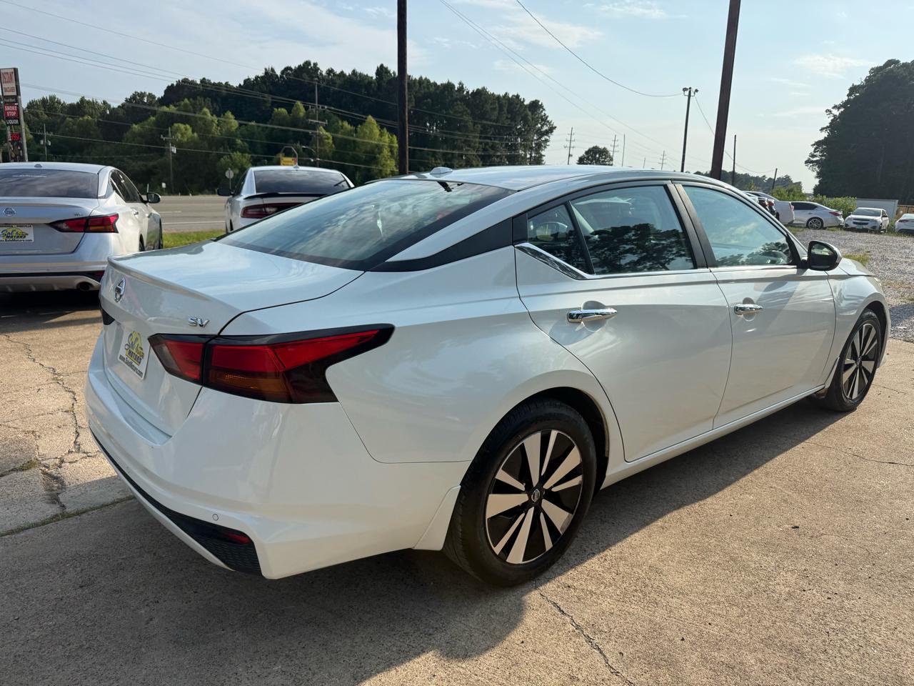 Nissan Altima 2.5 SV Sedan 2021