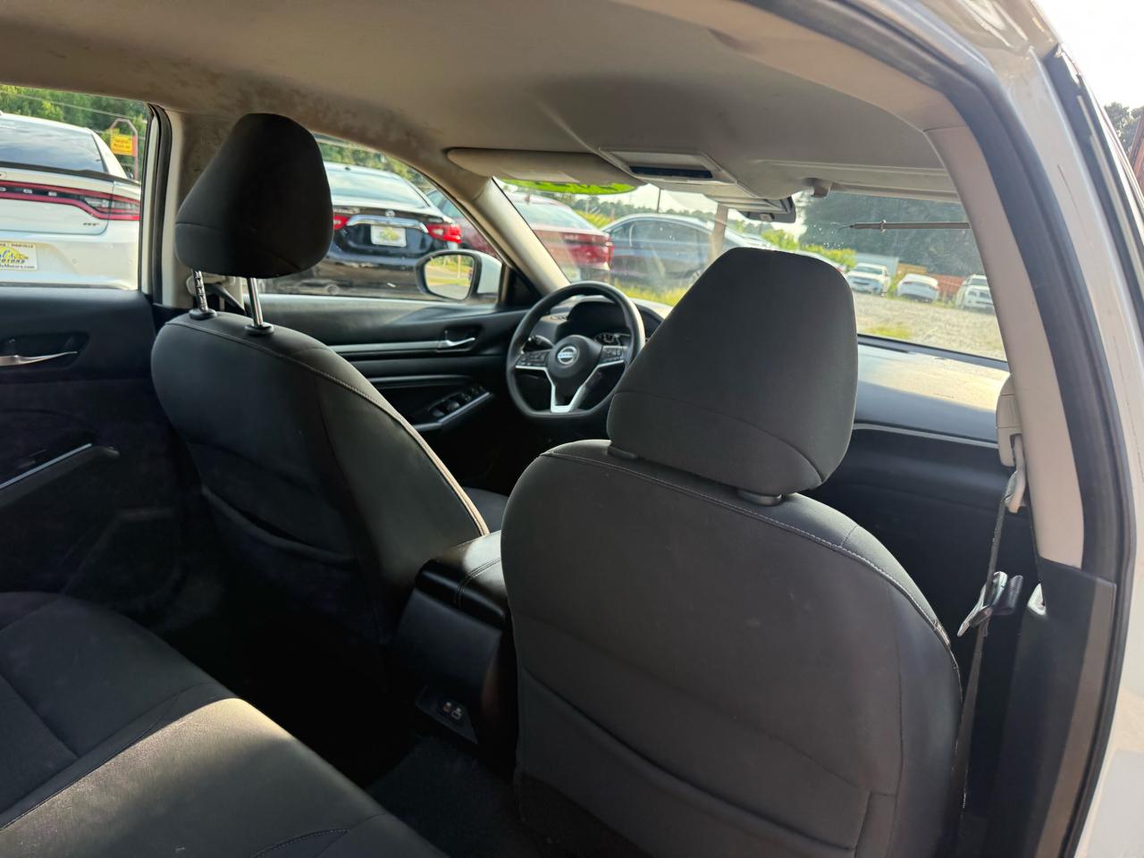 Nissan Altima 2.5 SV Sedan 2021