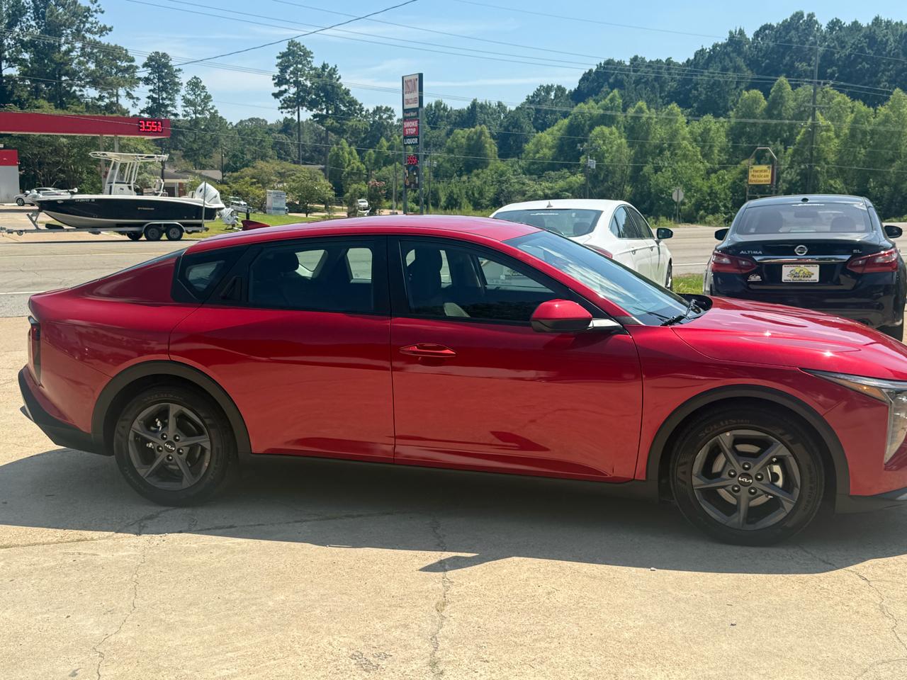 Kia K4 LXS FWD 2025