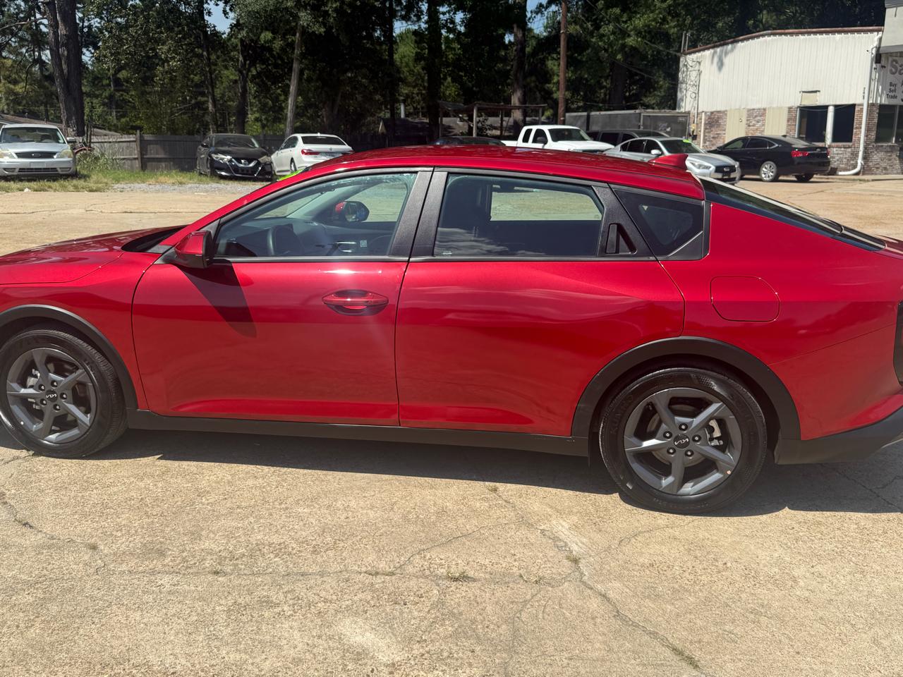Kia K4 LXS FWD 2025