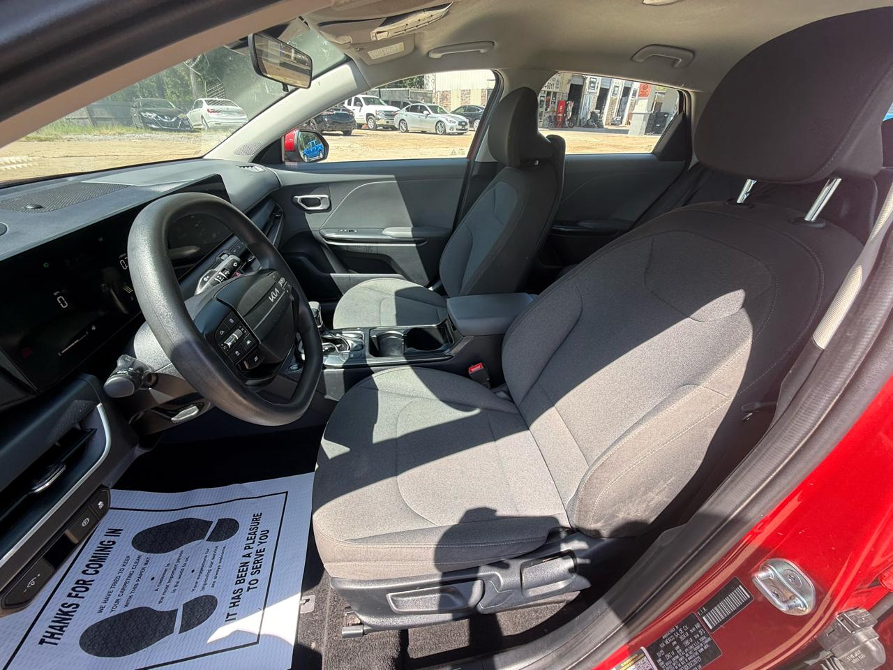 Kia K4 LXS FWD 2025