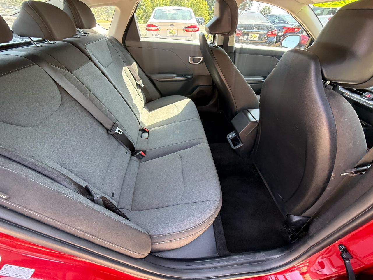 Kia K4 LXS FWD 2025