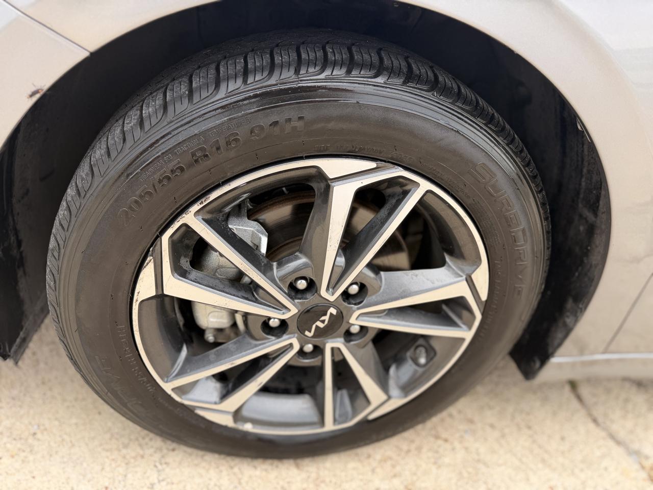 Kia Forte LXS IVT 2023