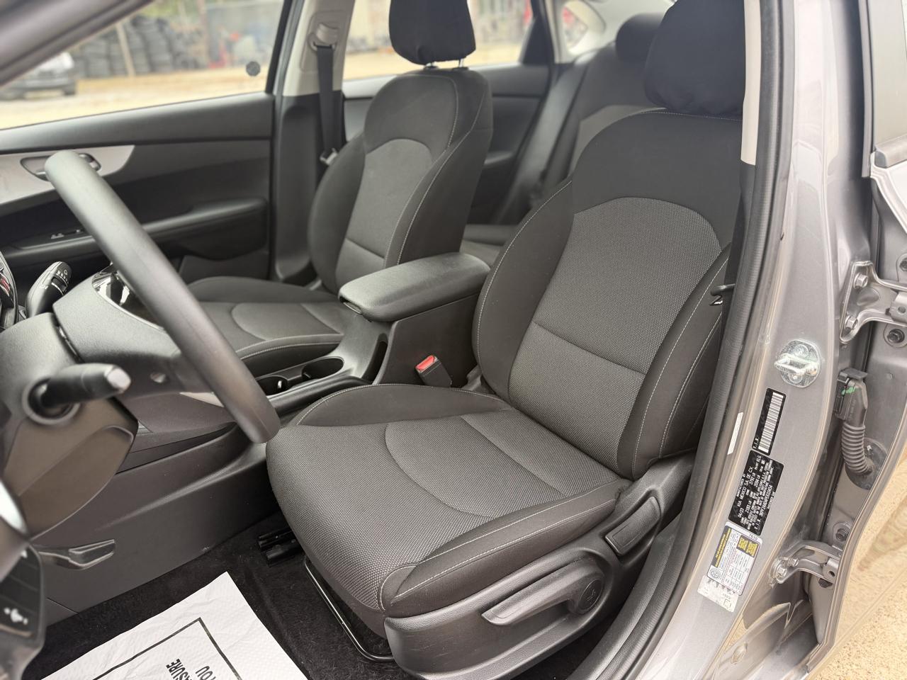 Kia Forte LXS IVT 2023