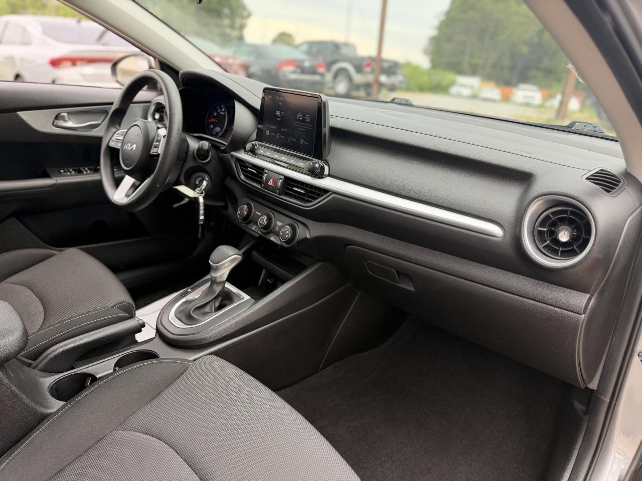 Kia Forte LXS IVT 2023