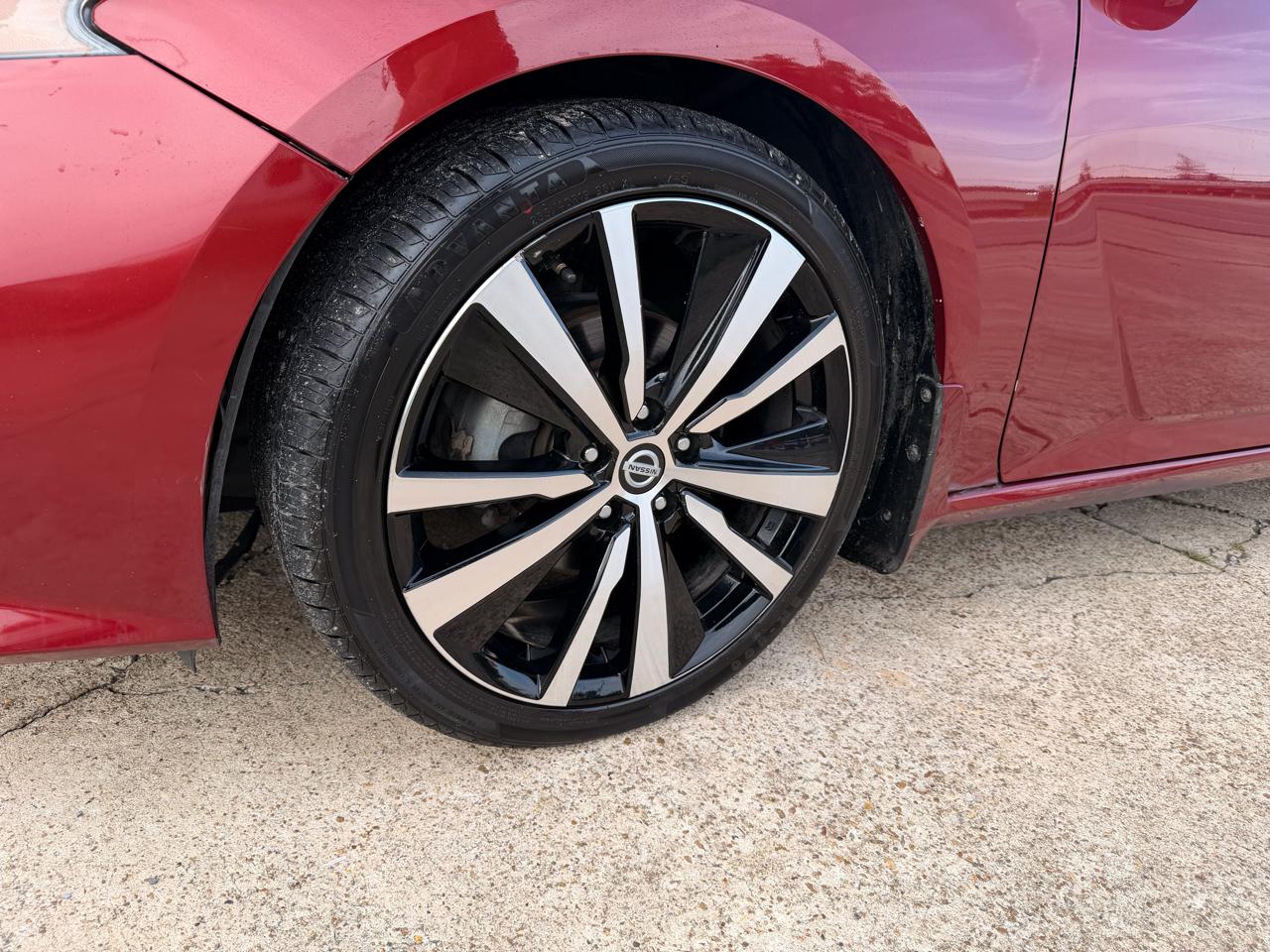 Nissan Altima 2.0 Platinum Sedan 2020