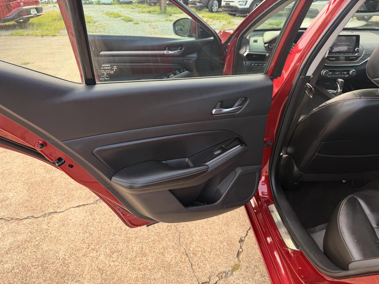 Nissan Altima 2.0 Platinum Sedan 2020