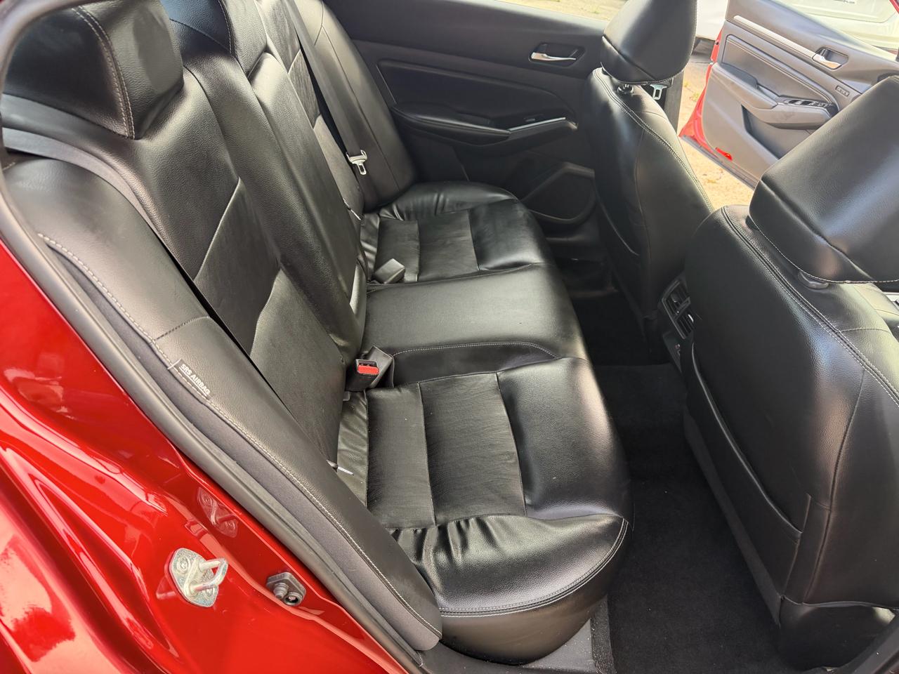 Nissan Altima 2.0 Platinum Sedan 2020