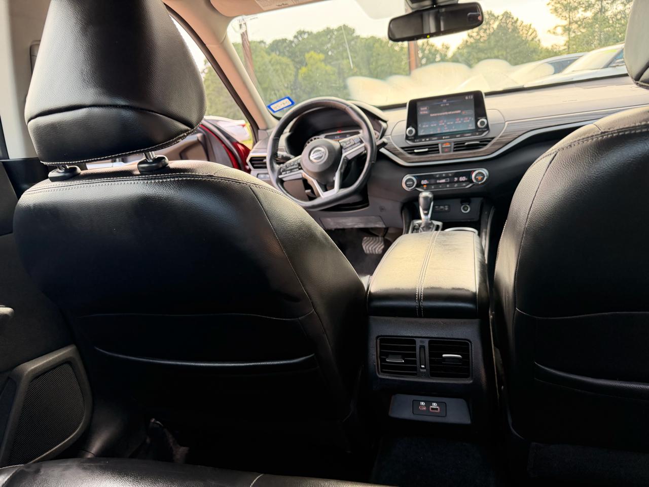Nissan Altima 2.0 Platinum Sedan 2020