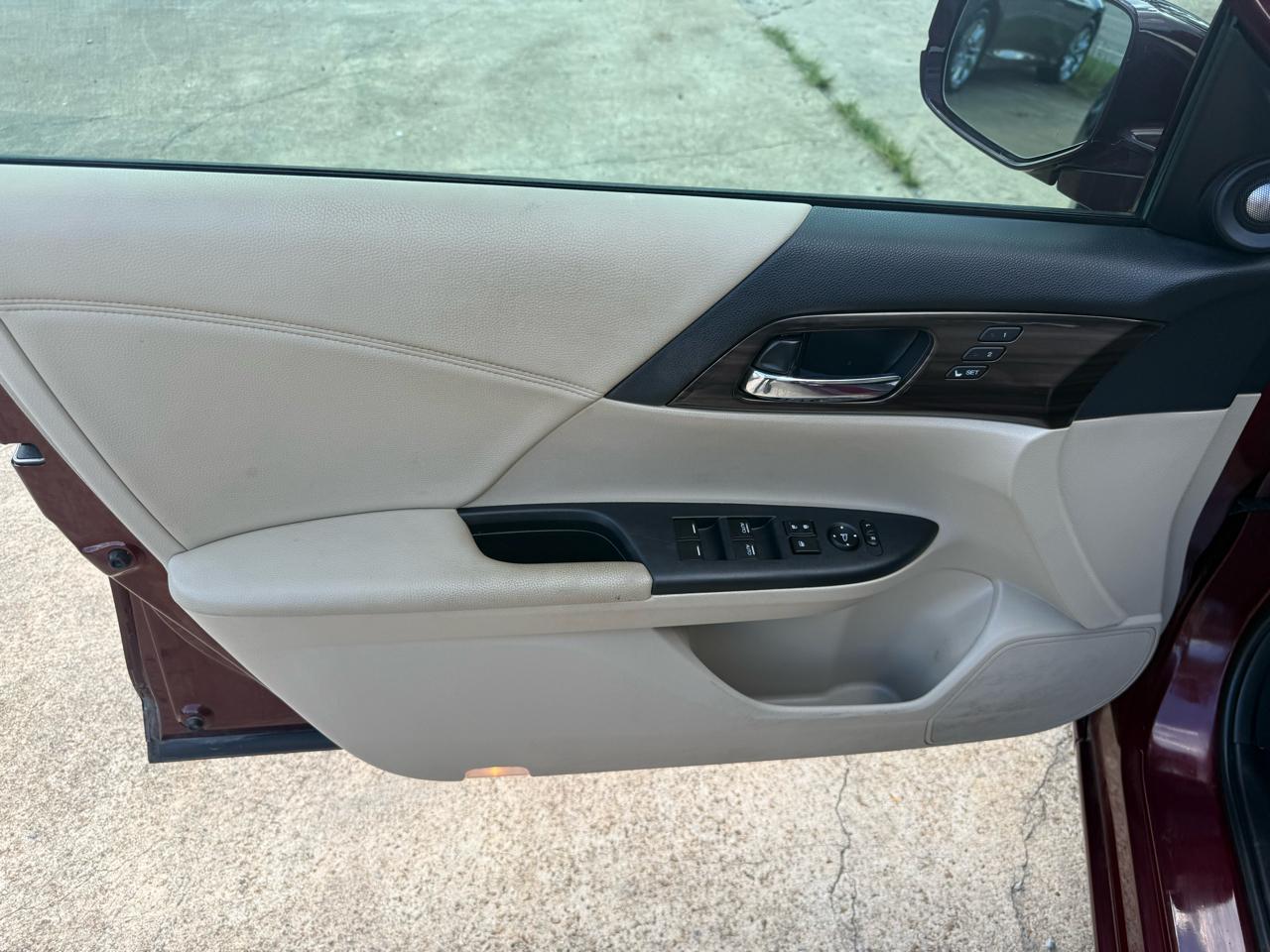 Honda Accord Sedan EX-L V6 Auto w/Navi & Honda Sensing 2017