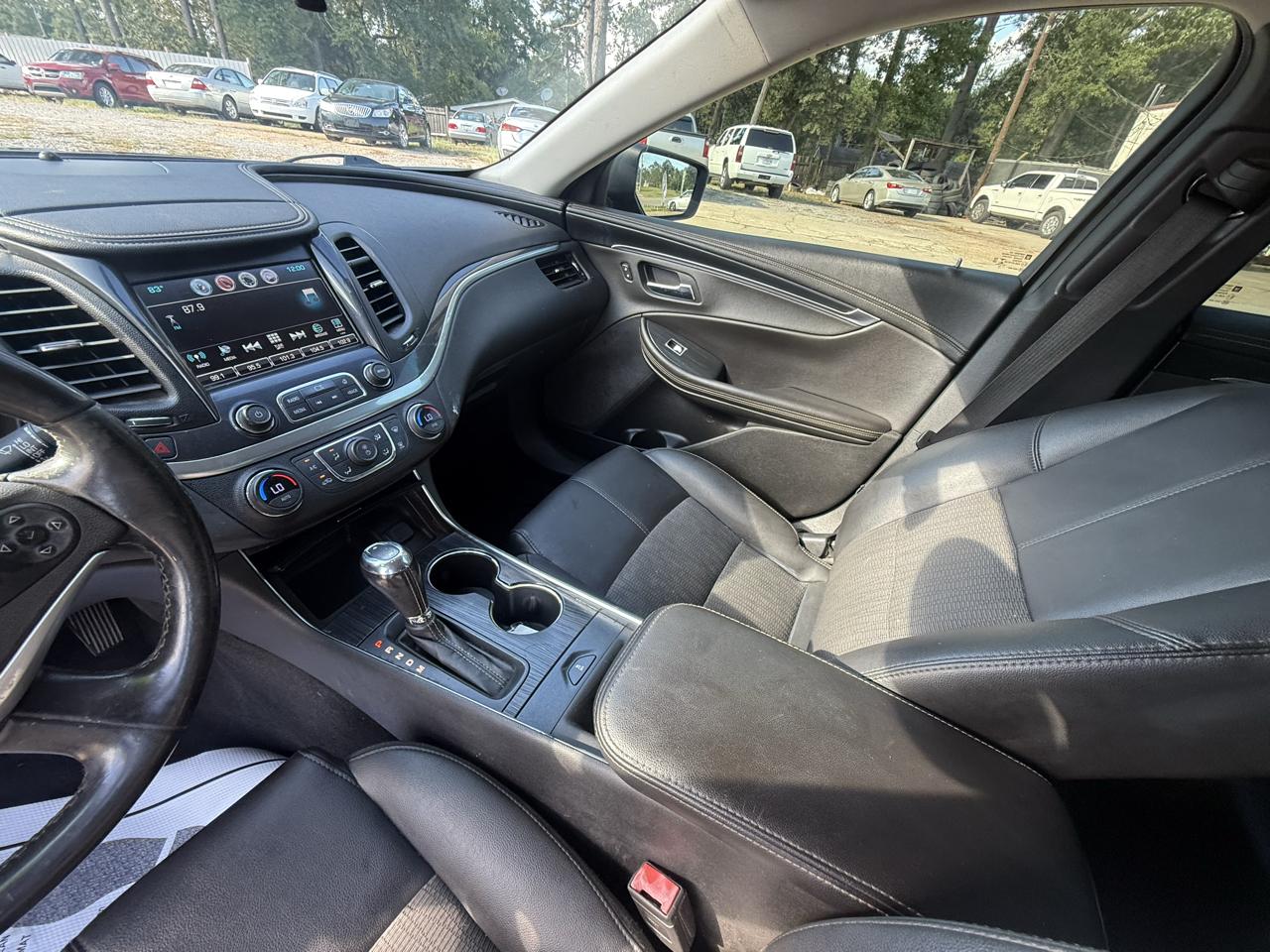 Chevrolet Impala 4dr Sdn LT w/1LT 2019