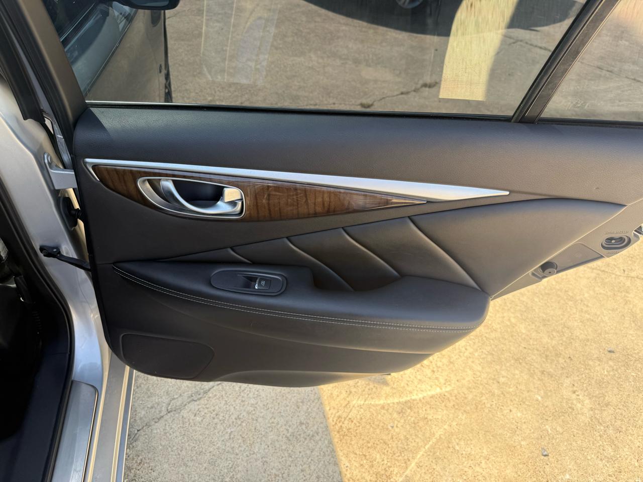 Infiniti Q50 4dr Sdn Premium RWD 2014