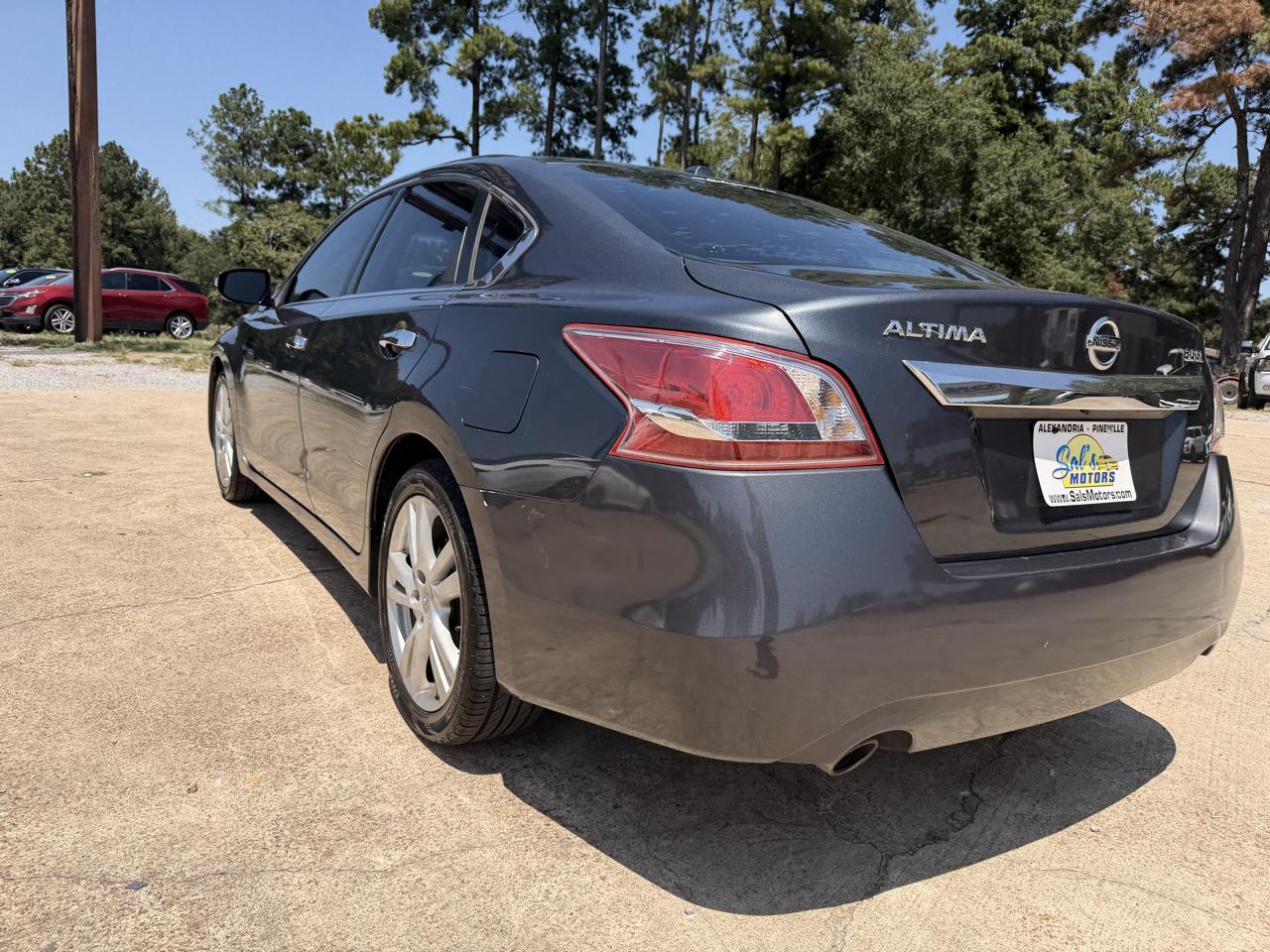 Nissan Altima 4dr Sdn V6 3.5 SL 2013