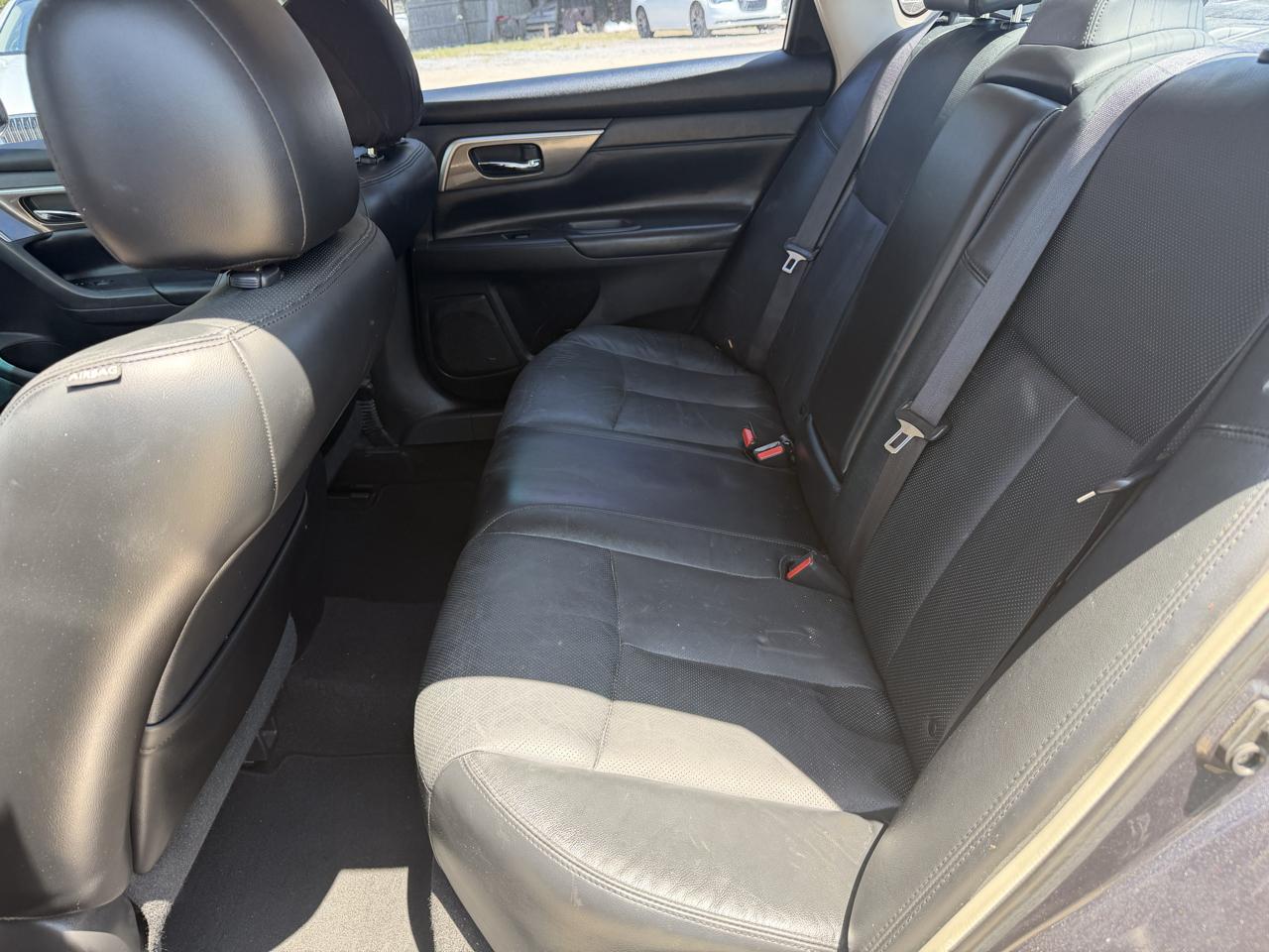 Nissan Altima 4dr Sdn V6 3.5 SL 2013