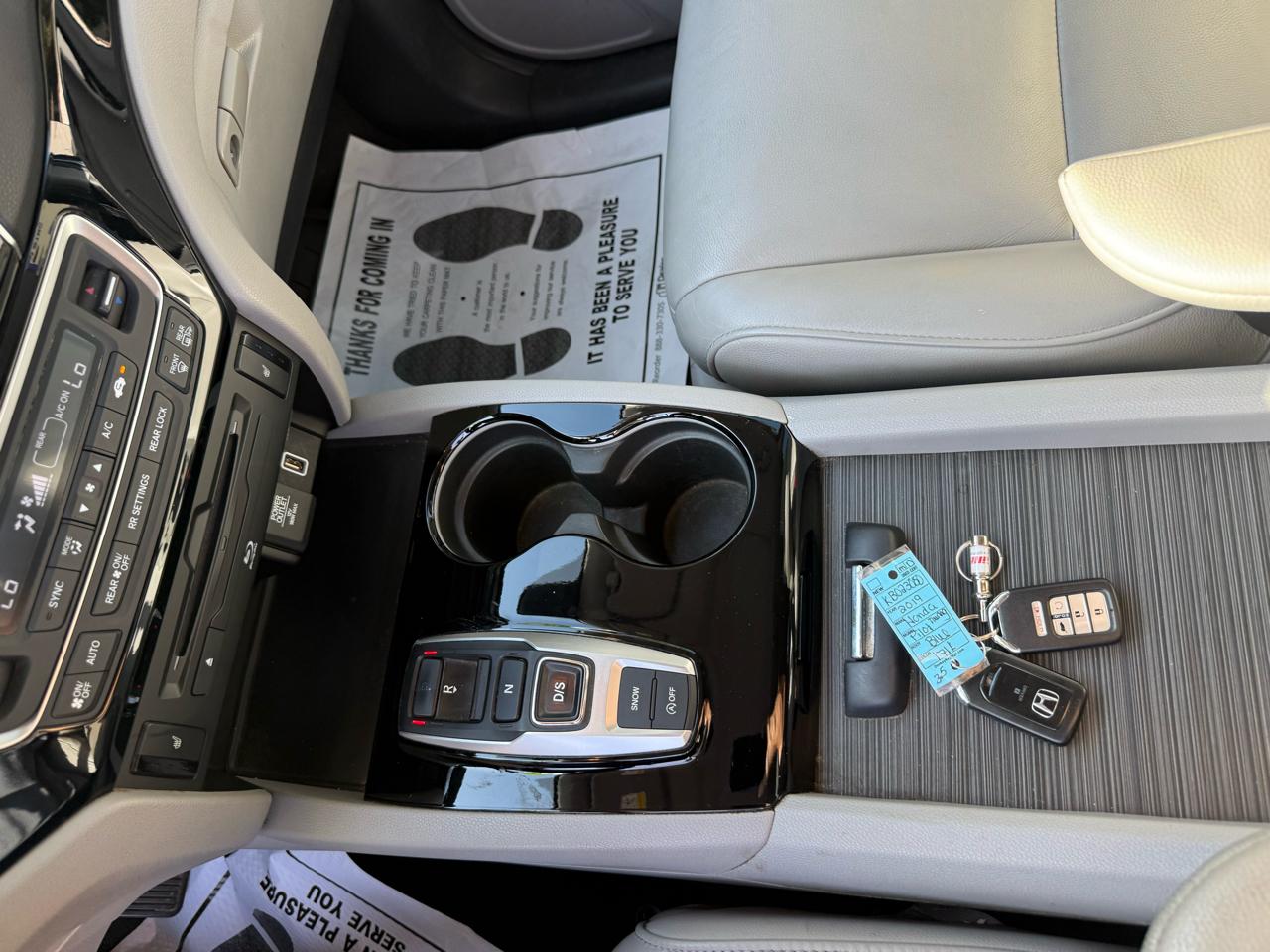 Honda Pilot Touring 8-Passenger 2WD 2019