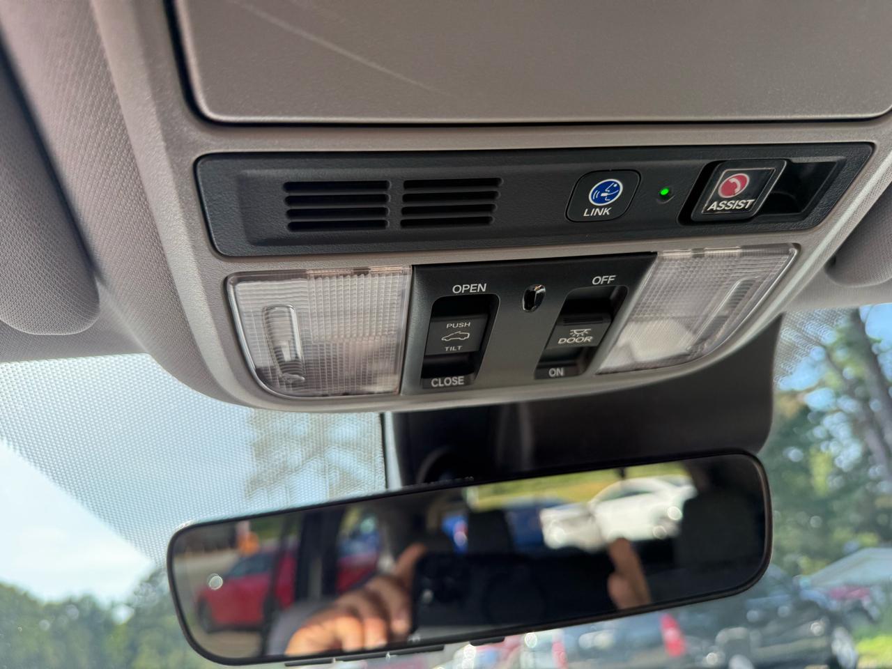 Honda Pilot Touring 8-Passenger 2WD 2019