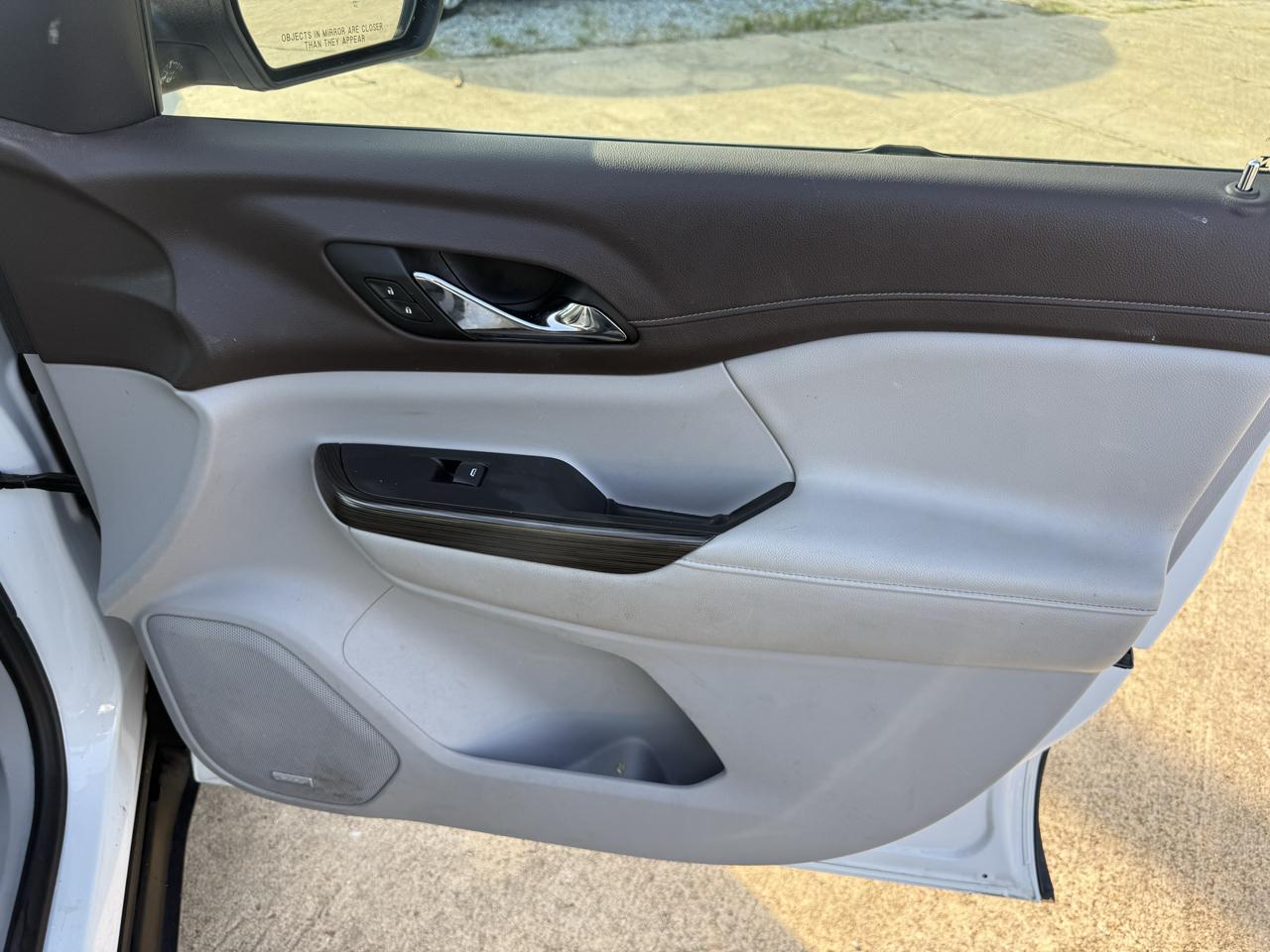 GMC Acadia FWD 4dr SLT w/SLT-1 2019