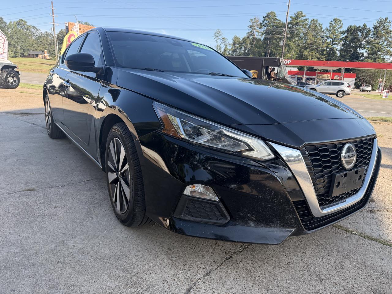 Nissan Altima 2.5 SV Sedan 2021