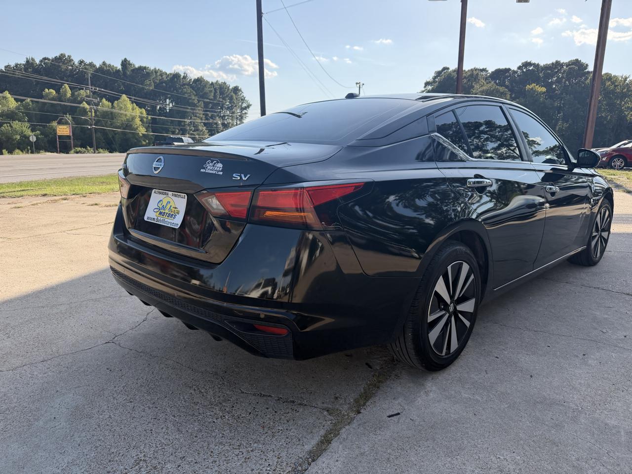 Nissan Altima 2.5 SV Sedan 2021