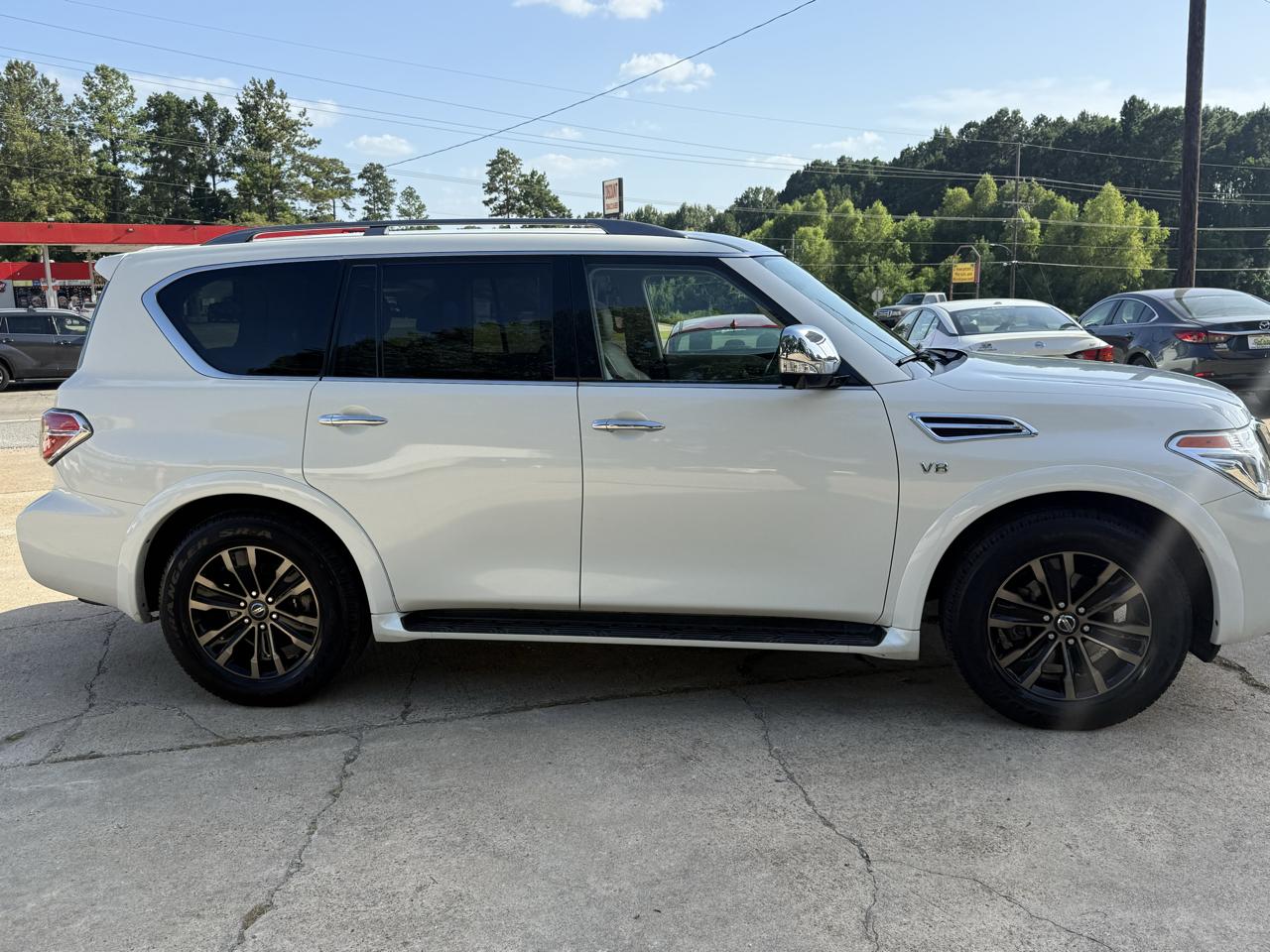 Nissan Armada 4x2 Platinum 2019