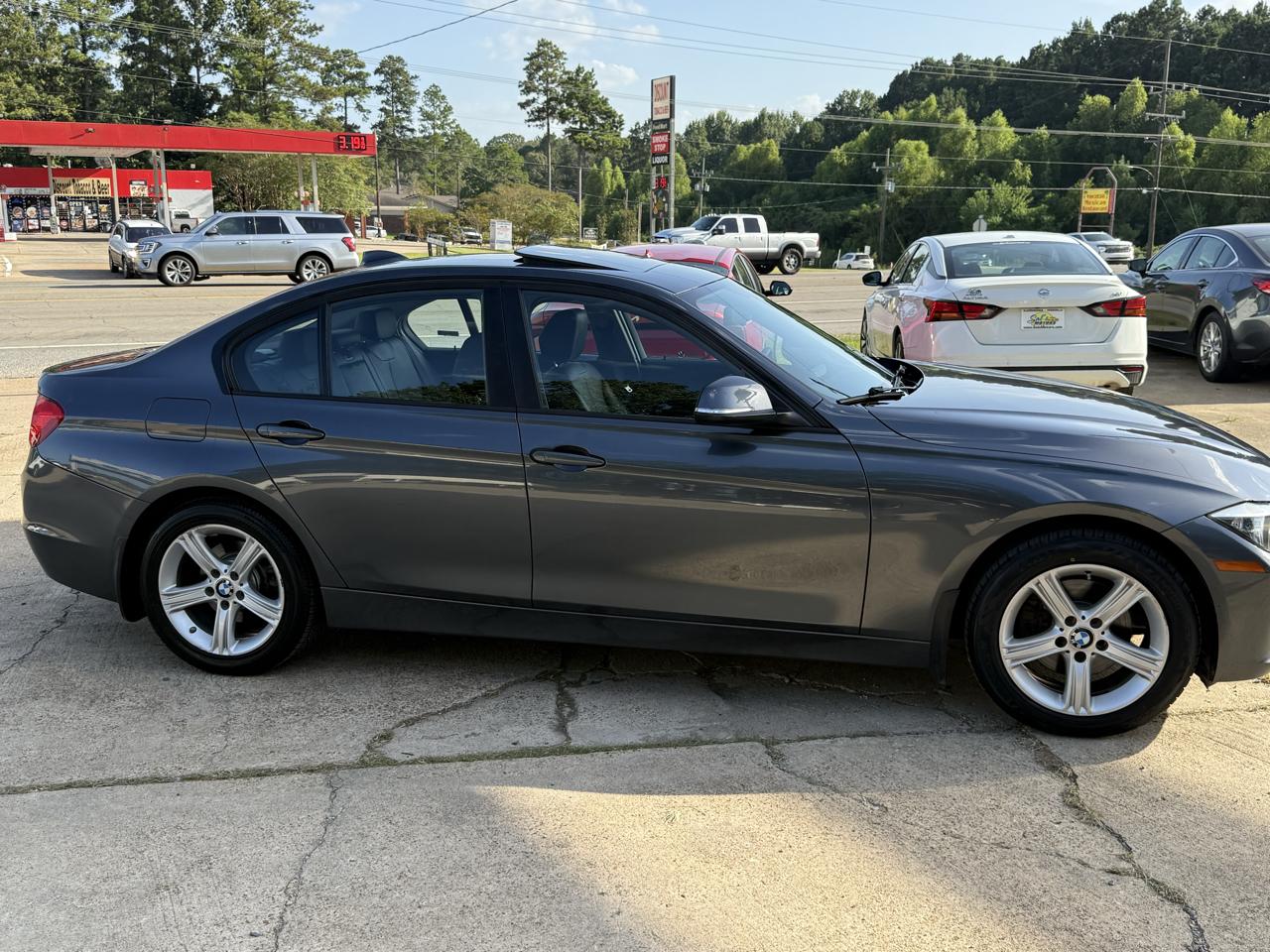 BMW 3 Series 4dr Sdn 328i xDrive AWD SULEV 2015